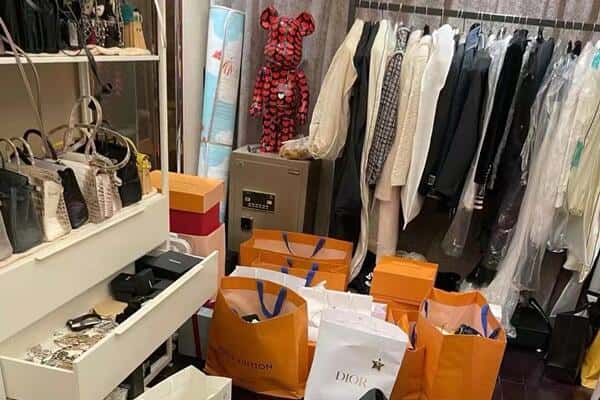 沙坡头区回收一线品牌衣服